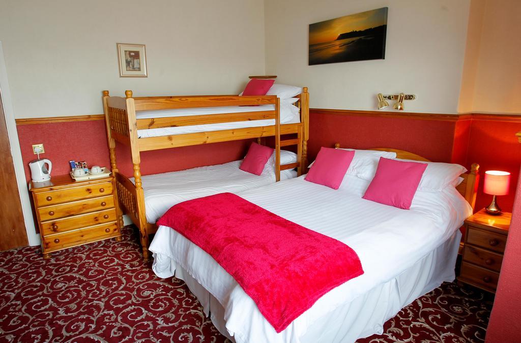 The Stuart House Hotel Скарбъро Екстериор снимка