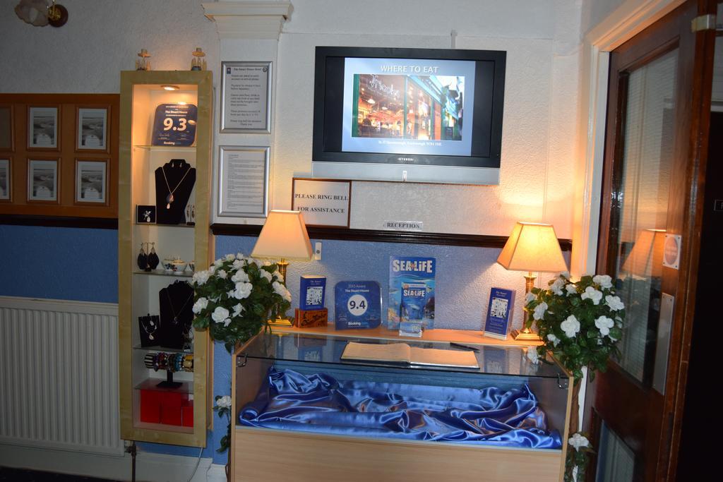 The Stuart House Hotel Скарбъро Екстериор снимка