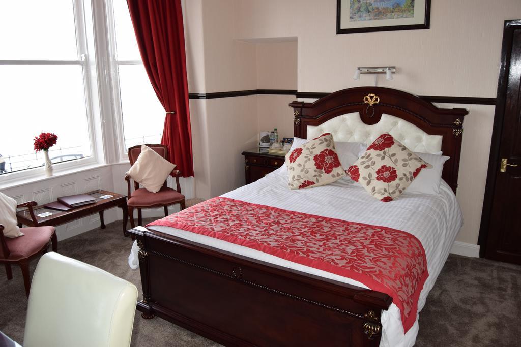 The Stuart House Hotel Скарбъро Екстериор снимка